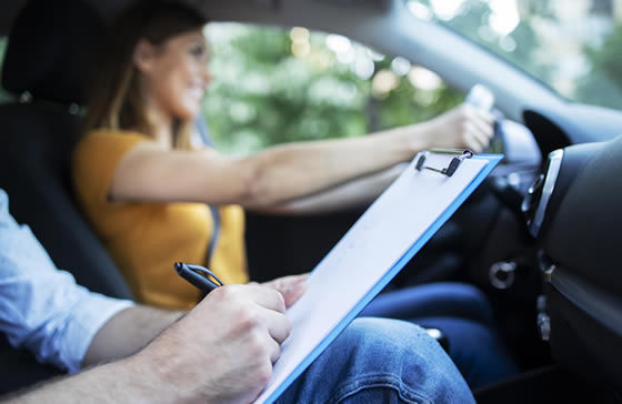 SEGUROS PARA AUTOESCUELAS EN HUELVA